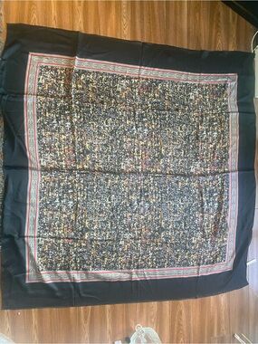 Eighteen collection Elegant Black and Multicolor Scarf